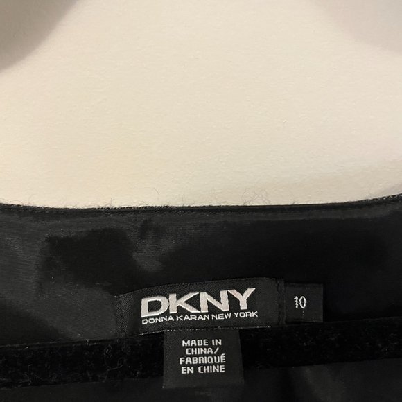 DKNY grey dress with pleated front - Picture 3 of 3